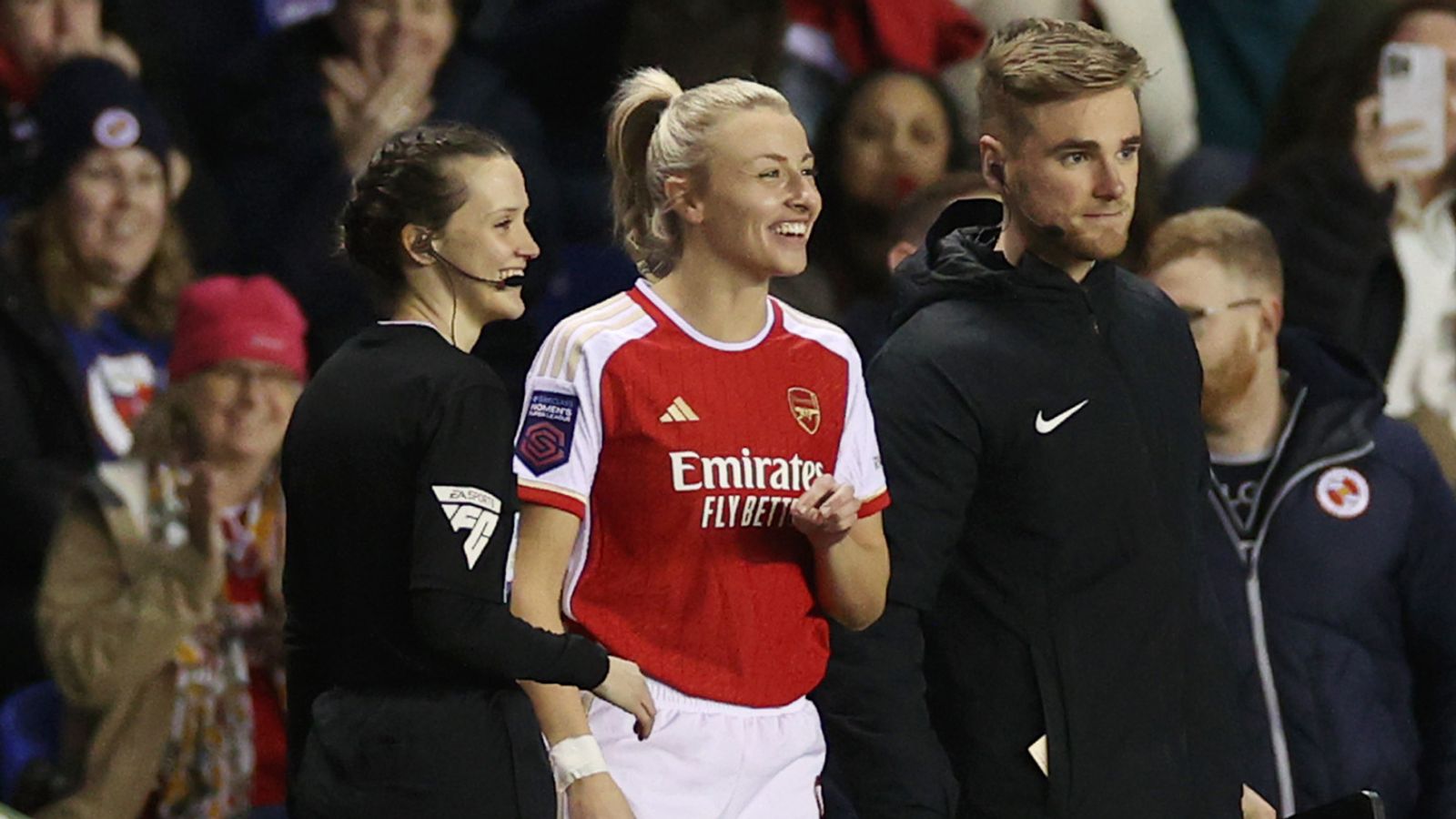 Leah Williamson returns for Arsenal after nine-month absence in victory over Reading – Conti Cup round-up | Football News Leah Williamson returns for Arsenal after nine-month absence in victory over Reading – Conti Cup round-up | Football News