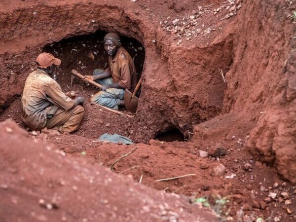 Mine landslide kills 22 people in Tanzania