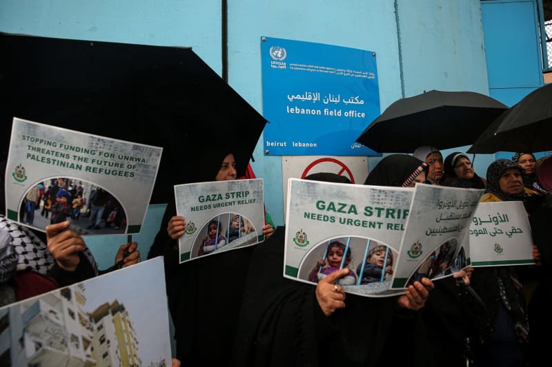 Palestinians in Lebanon protest against UNRWA funding being frozen