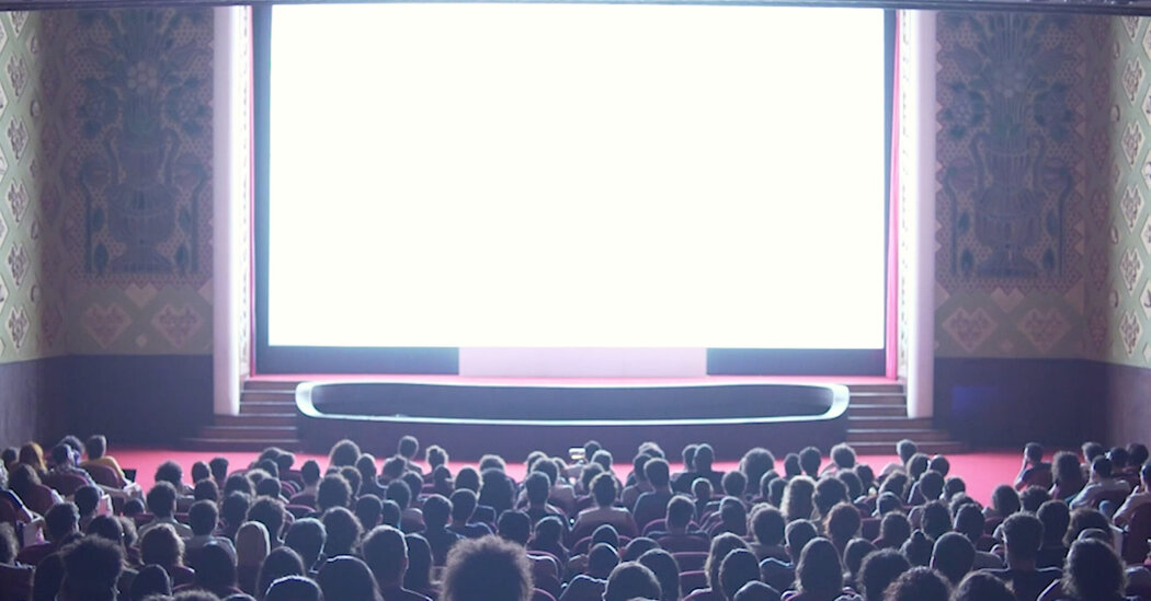 ‘Pictures of Ghosts’ Review: Layers of Love and Memory