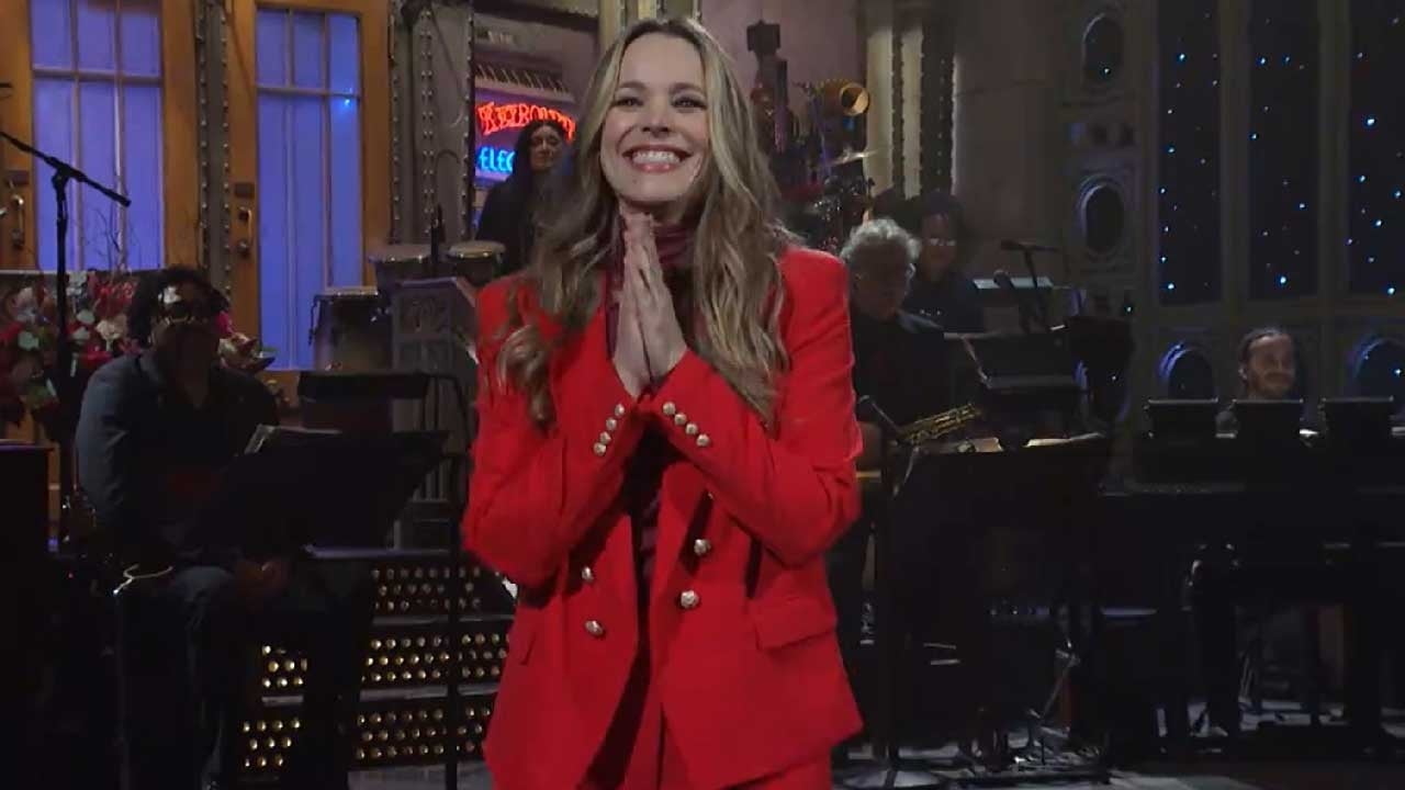 Rachel McAdams Introduces Reneé Rapp’s ‘SNL’ Performance in Surprise Appearance