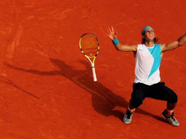 Rafael Nadal’s 2007 French Open-winning racket sells for 8K