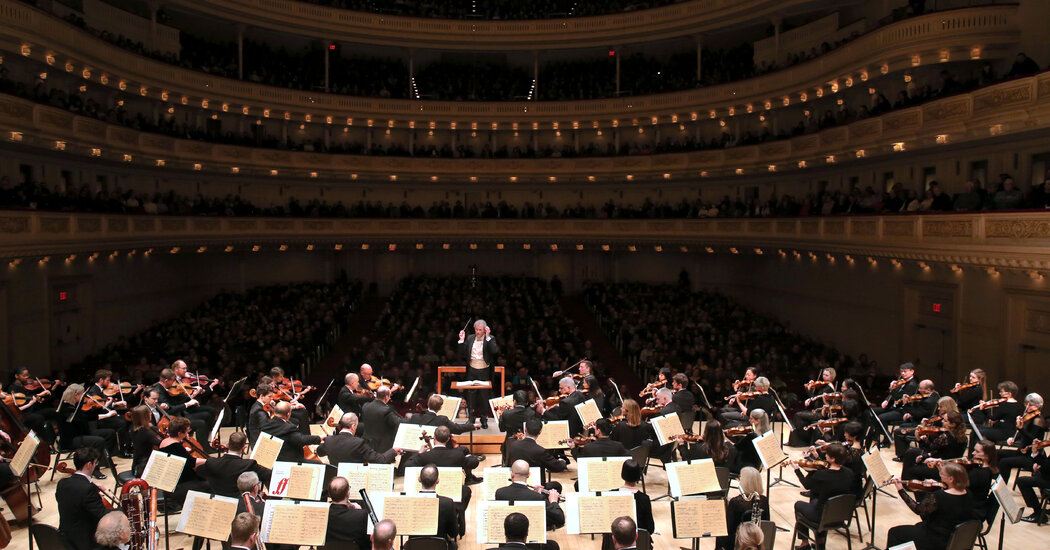 The Cleveland Orchestra Says a Lot, but Only Through Music The Cleveland Orchestra Says a Lot, but Only Through Music