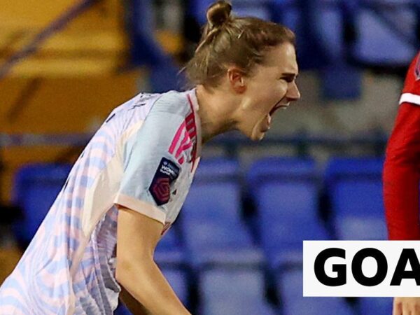 Vivianne Miedema smashes home first goal since Arsenal comeback