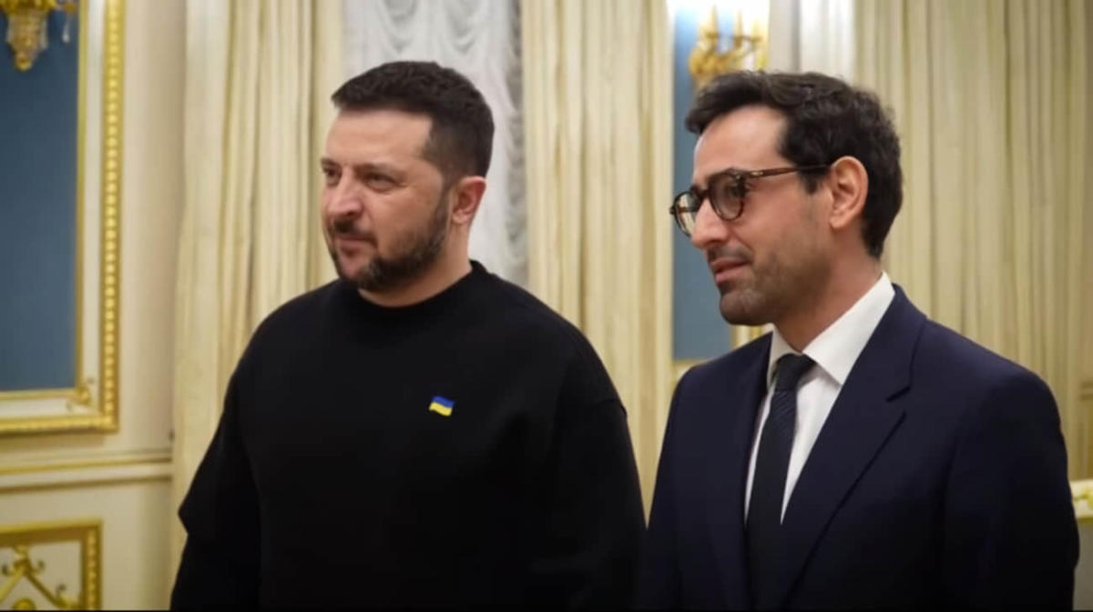 Zelenskyy discusses joint drone and artillery production with French foreign minister – video Zelenskyy discusses joint drone and artillery production with French foreign minister – video