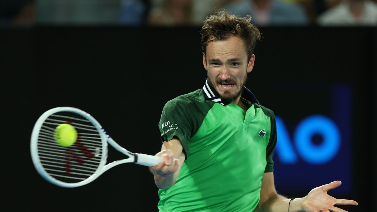 Daniil Medvedev, Andrey Rublev advance to Dubai semifinals Daniil Medvedev, Andrey Rublev advance to Dubai semifinals