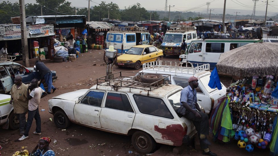 Dozens die after bus falls off bridge in Mali Dozens die after bus falls off bridge in Mali