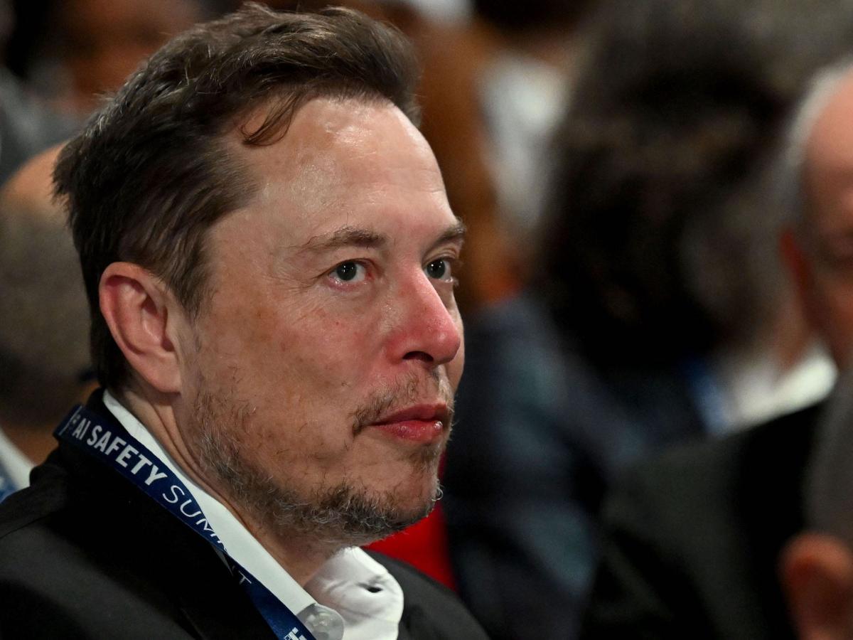 Elon Musk pushes back on Ukraine’s claim that Russian forces are using Starlink