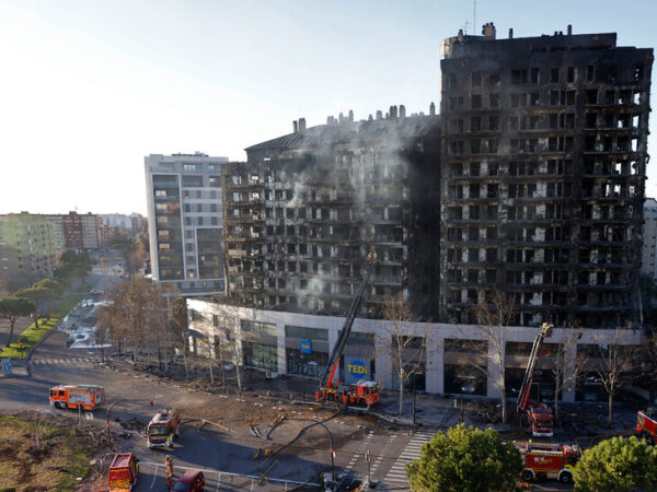 Fire in High-Rise Apartment Complex Kills at Least 4 in Valencia, Spain