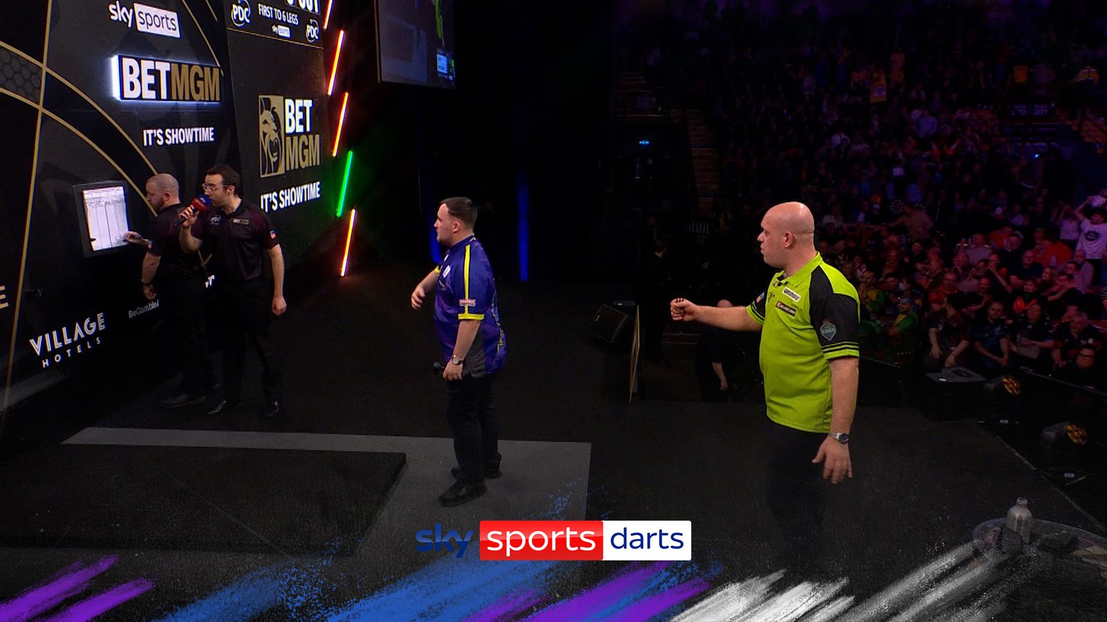 'He won't want to see that!' | MVG left hanging by Littler! 'He won't want to see that!' | MVG left hanging by Littler!