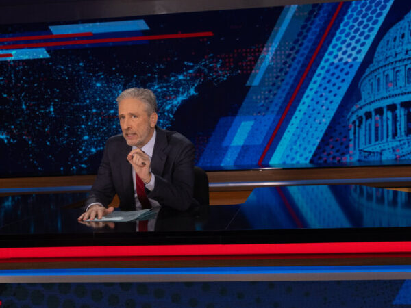 Jon Stewart Returns to ‘The Daily Shows’ and Calls Out Tucker Carlson
