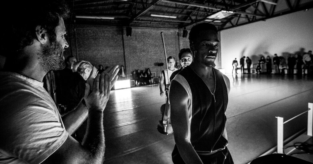 Los Angeles Works to Build Its Dance Muscles