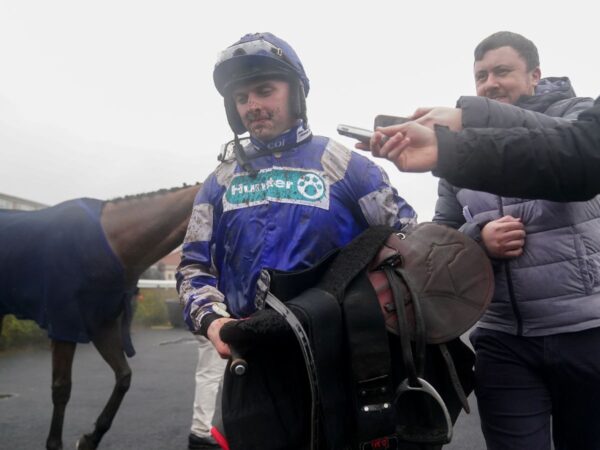 Sean Bowen looks to maintain Jump Jockeys Championship leadership as Harry Cobden closes in | Racing News
