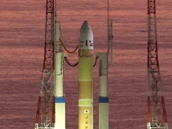 Second Japanese H3 launch test scrubbed over weather concerns