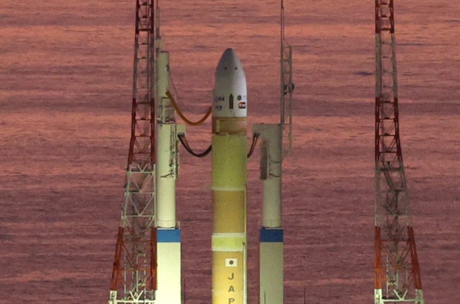 Second Japanese H3 launch test scrubbed over weather concerns