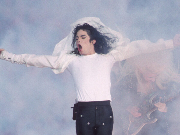Sony Reaches Blockbuster Deal for Michael Jackson’s Catalog