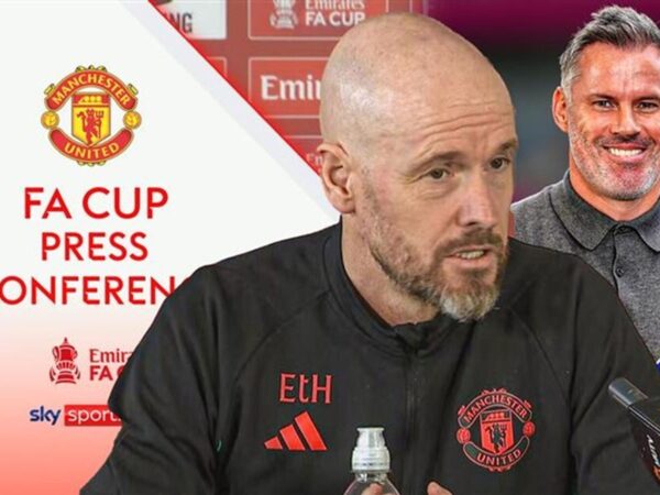 Ten Hag hits back at Carra: 'Some analysts are subjective'