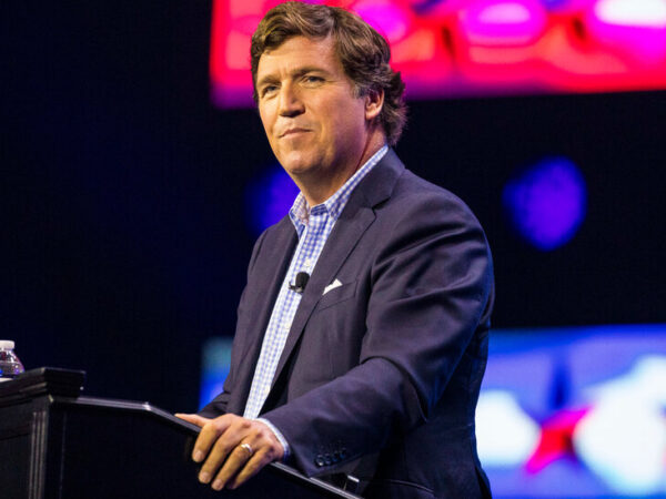 Tucker Carlson Says He Will Soon Interview Putin