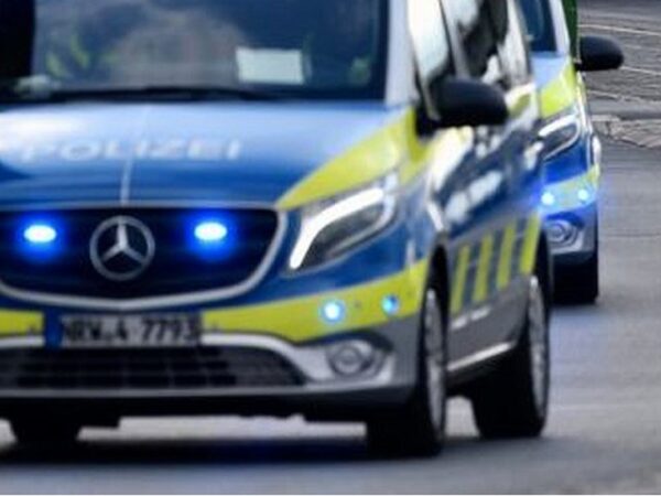 Wuppertal suspect held after students wounded at German school