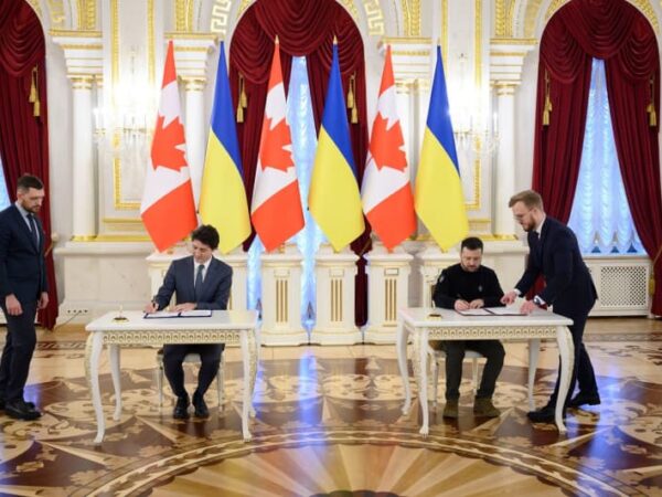 Zelensky signs security agreements with Italy and Canada