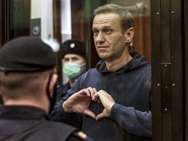EU slaps sanctions on Russian justice officials blamed for jailing Alexei Navalny