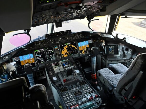 False GPS signal surge makes life hard for pilots