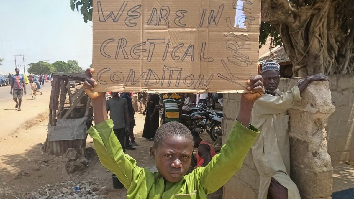 Fifteen more students kidnapped as army search continues Fifteen more students kidnapped as army search continues