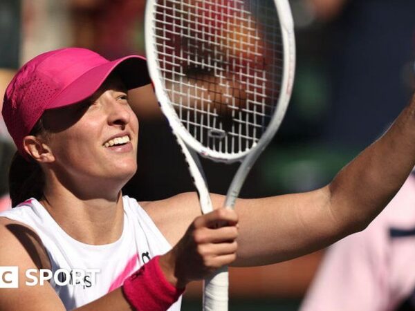 Indian Wells: Iga Swiatek and Angelique Kerber through to third round