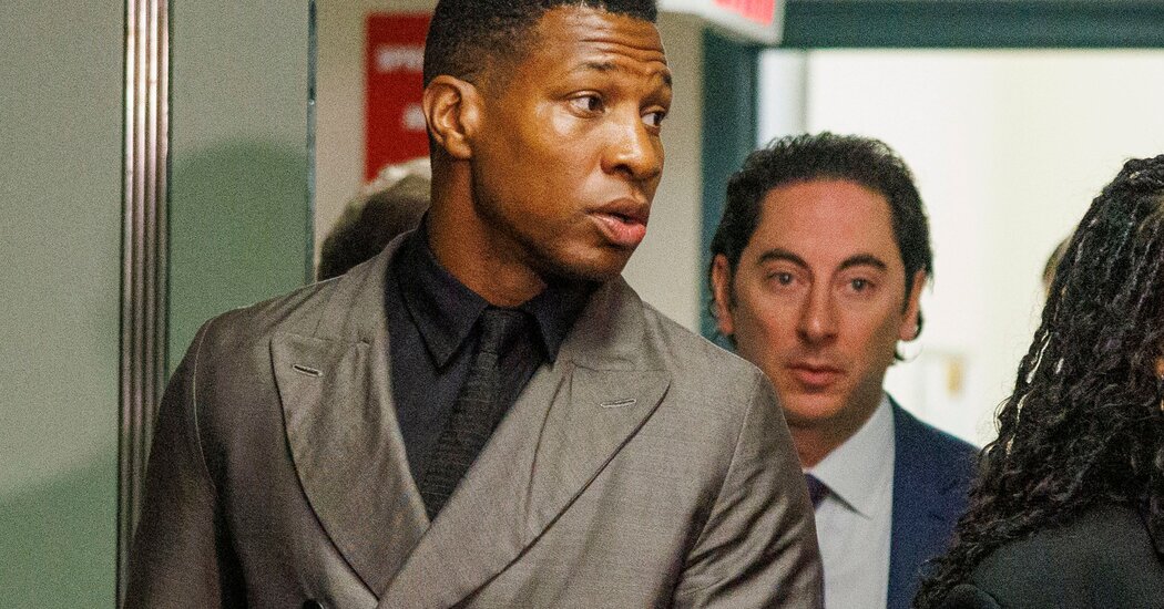 Jonathan Majors Accused of Assault and Defamation in Lawsuit by Ex-Girlfriend Jonathan Majors Accused of Assault and Defamation in Lawsuit by Ex-Girlfriend