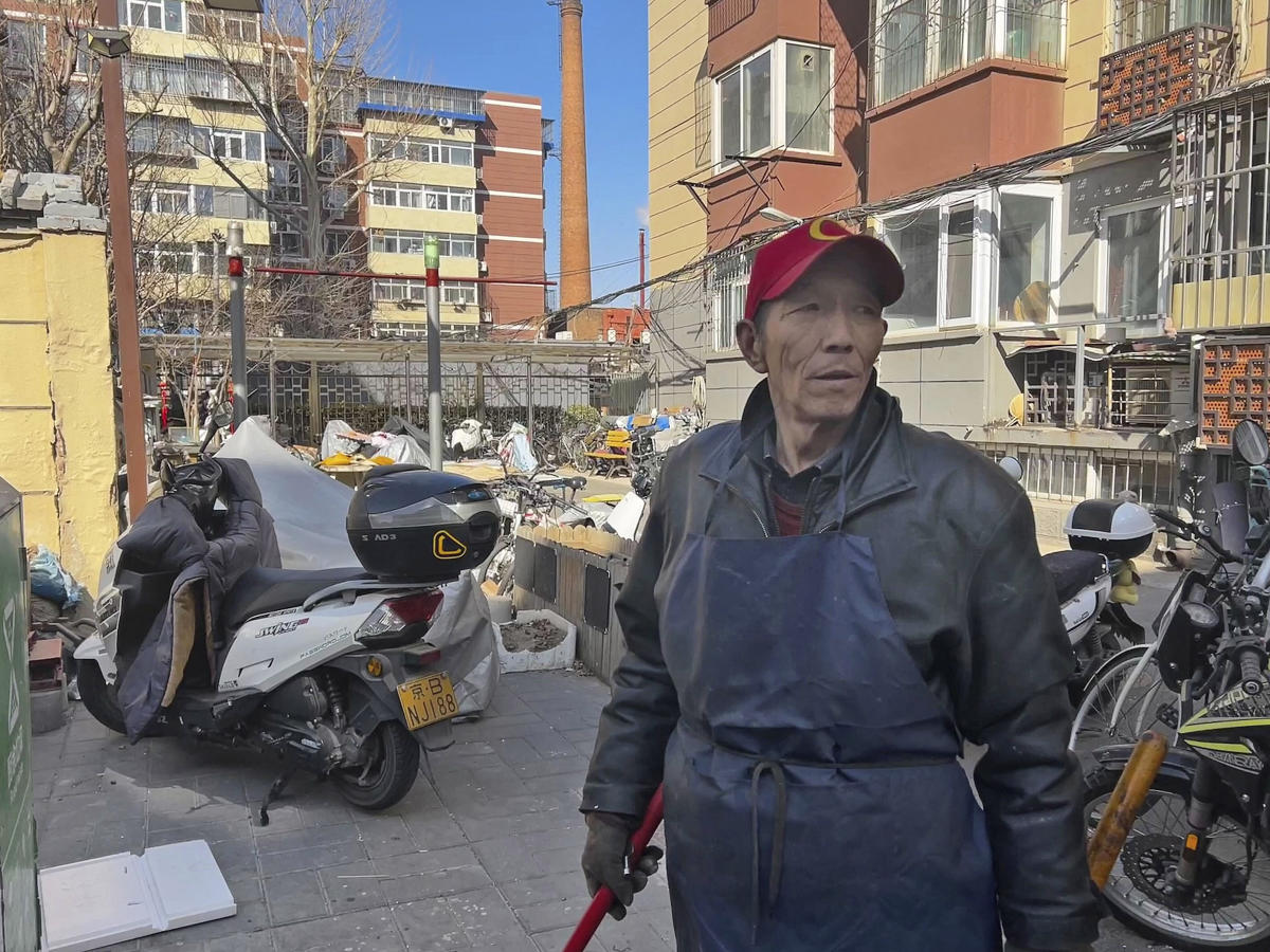 Migrant workers who helped build modern China have scant or no pensions, and can’t retire Migrant workers who helped build modern China have scant or no pensions, and can’t retire