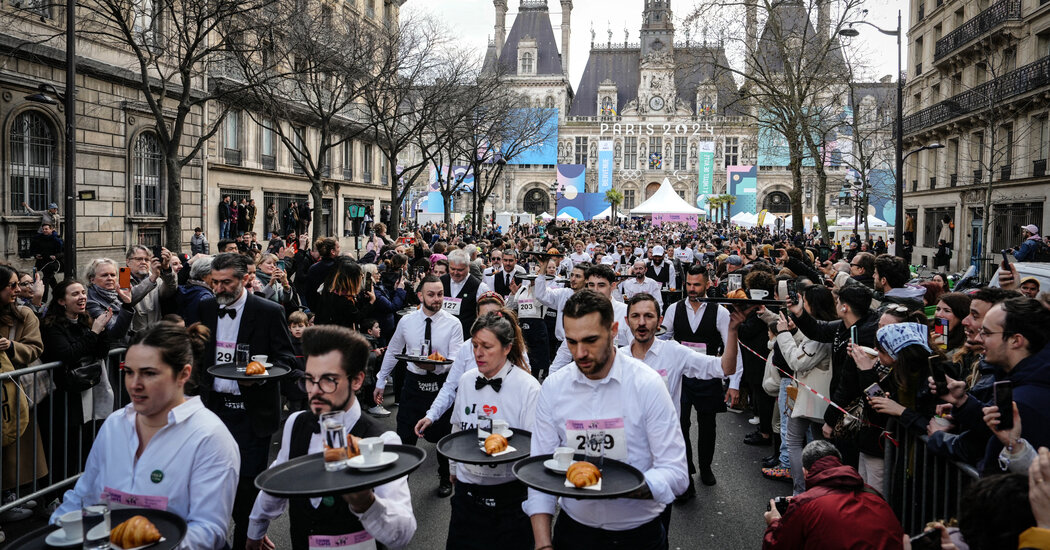 Paris Waiters Race as Storied Contest Returns Before Olympics Paris Waiters Race as Storied Contest Returns Before Olympics