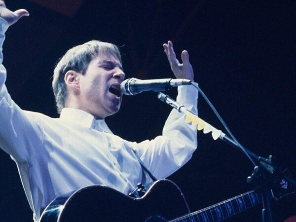 Paul Simon Faced Unexpected Struggles. Cameras Were Rolling.