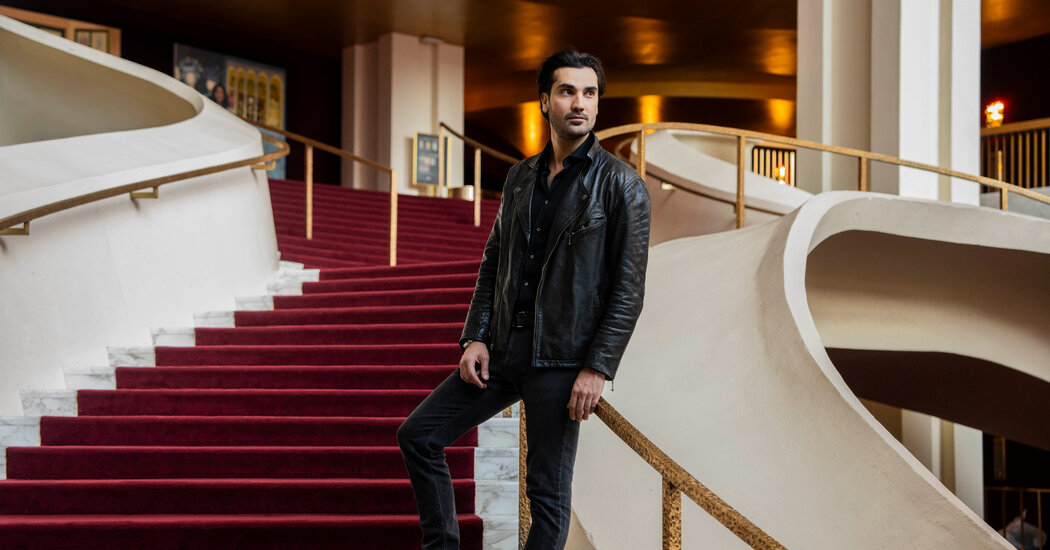 The American Tenor Jonathan Tetelman, a Puccini Specialist, Arrives at the Met The American Tenor Jonathan Tetelman, a Puccini Specialist, Arrives at the Met
