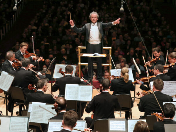 Vienna Philharmonic and Franz Welser-Möst Return to Carnegie