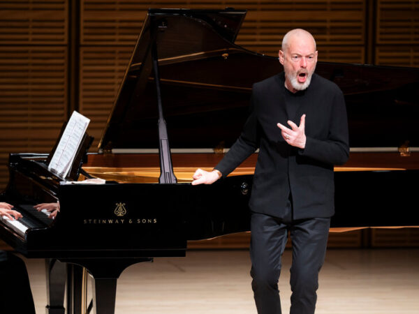 ‘Winterreise’ Review: Hiding a Roiling Grief