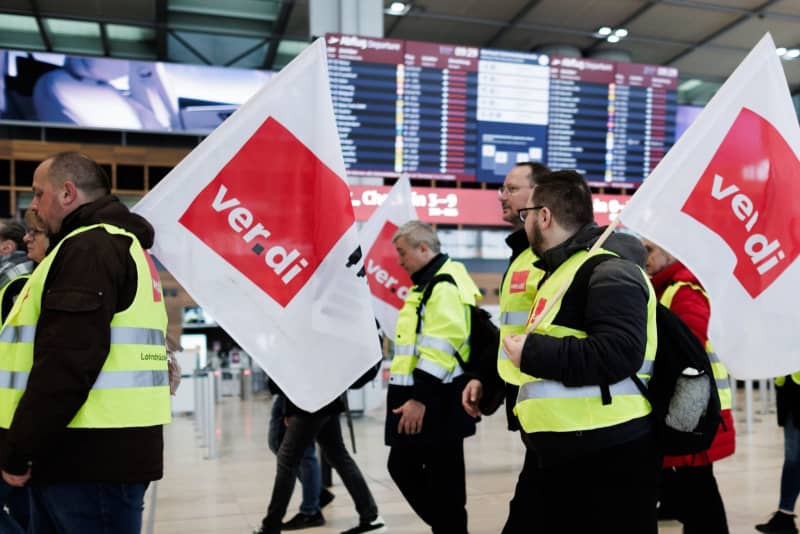 Breakthrough in talks to resolve German airport strikes