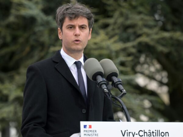 French PM announces crackdown on teen school violence