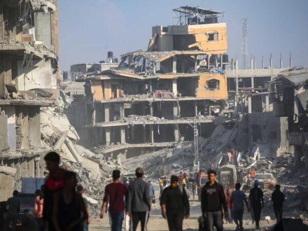 Gazans return to scenes of devastation in Khan Younis