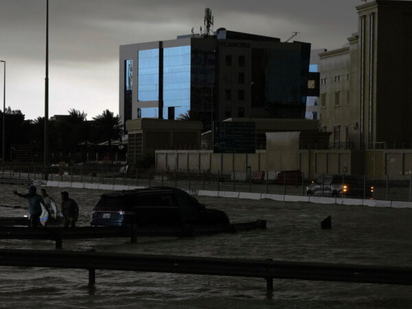 Heavy Rain and Floods Disrupt Dubai Airport and Kill 19 in Oman