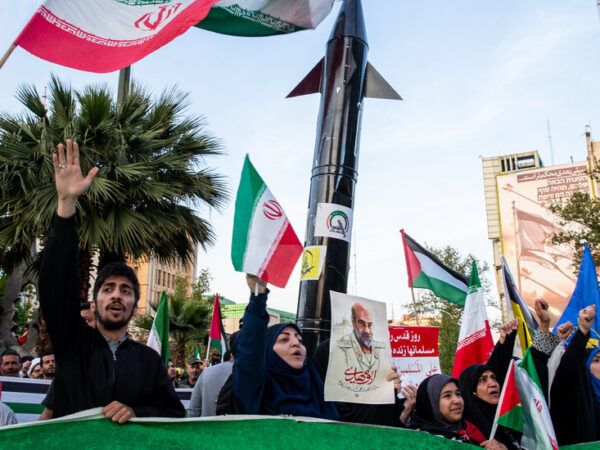 Middle East Crisis: Global Leaders Press Iran and Israel to Avoid Escalation