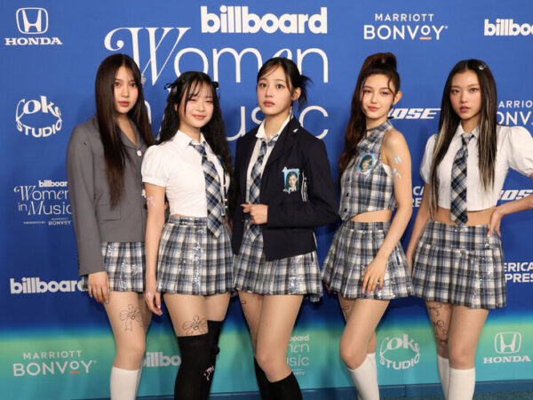 NewJeans Asks U.S. Court for Help Finding YouTuber in Defamation Case