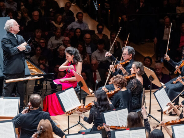 Review: Under Manfred Honeck, the Philharmonic Becomes One