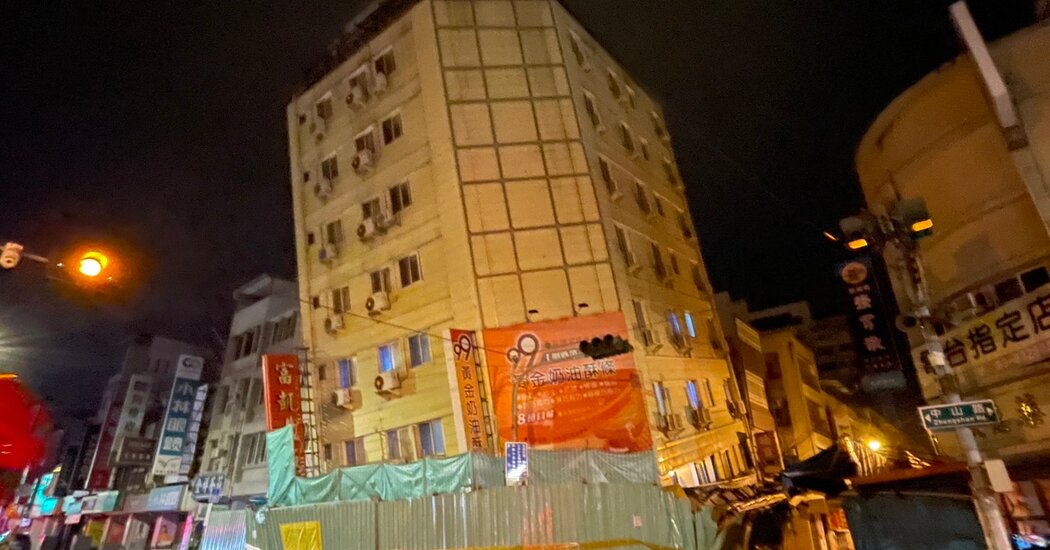 Taiwan Quakes: Aftershocks From Deadly Temblor Hit Island Taiwan Quakes: Aftershocks From Deadly Temblor Hit Island