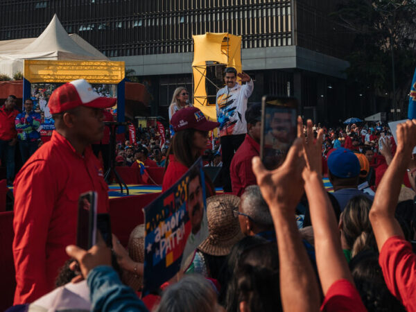 U.S. Restores Oil Sanctions on Venezuela as Hopes Dim for Free Election