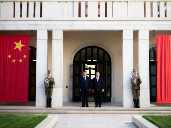 Aiming for Rosier Ties, Xi Wraps Up Europe Visit