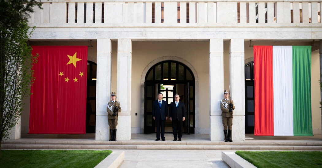 Aiming for Rosier Ties, Xi Wraps Up Europe Visit Aiming for Rosier Ties, Xi Wraps Up Europe Visit