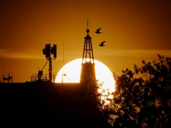 EU cuts inflation forecast for 2024 despite uncertainty