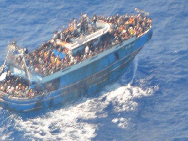 Greek court throws out shipwreck trial against nine men