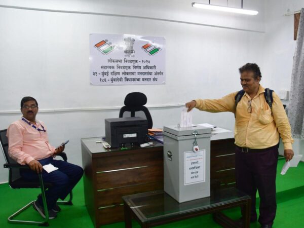 Indian authorities seize over  billion worth of illegal vote inducements, including drugs and cash, in country’s elections