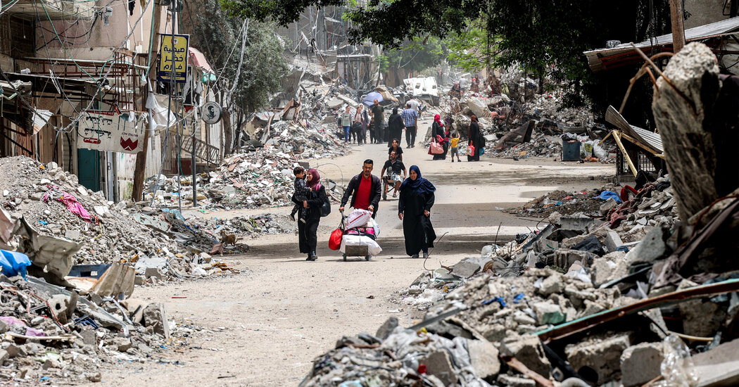 Israel-Hamas War Live Updates: About 300,000 Gazans Have Fled Rafah, U.N. Says